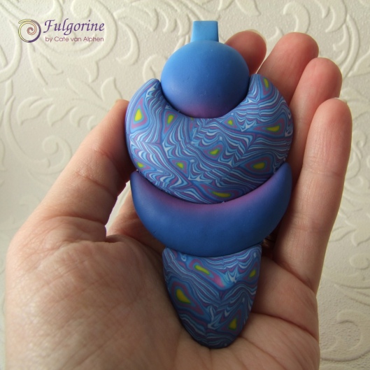 Polymer clay pendant by Cate van Alphen